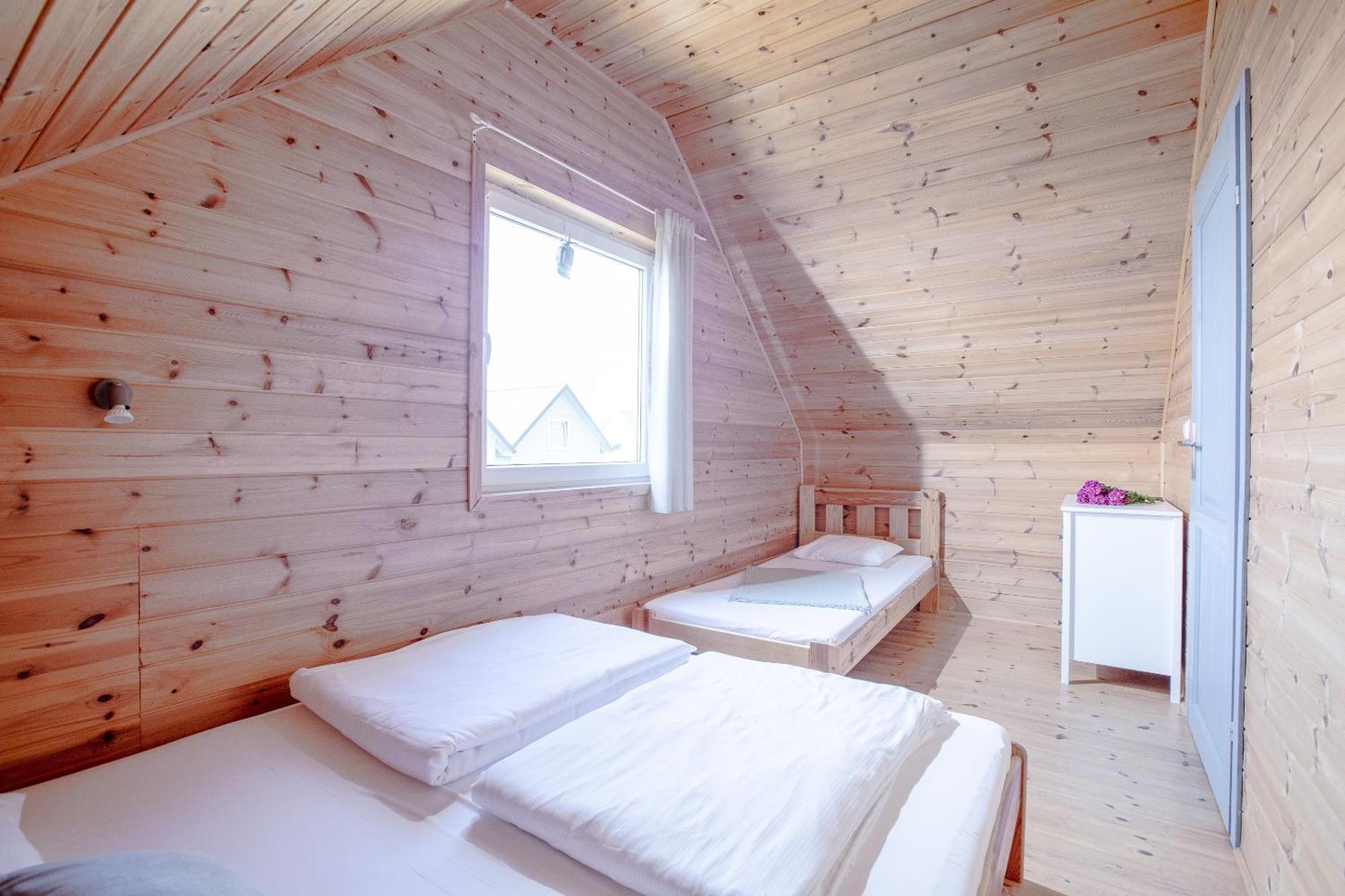Letniskowe Modrzew Lodge Rewal